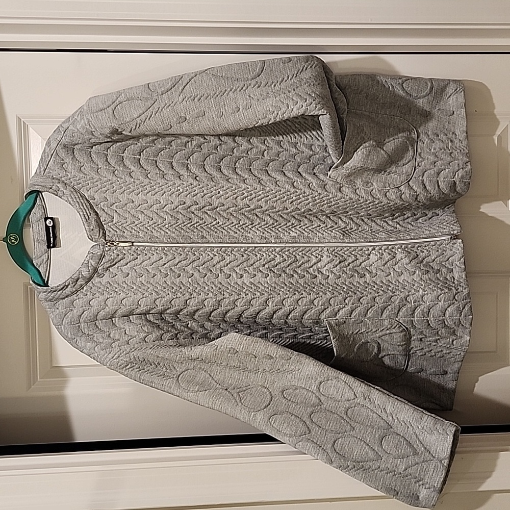 Claire France light gray full zip jacket 4x